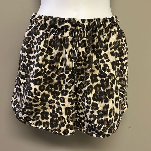 Promesa Animal Print Lounge Shorts with Elastic Waistband and Pockets- Medium - Picture 1 of 9